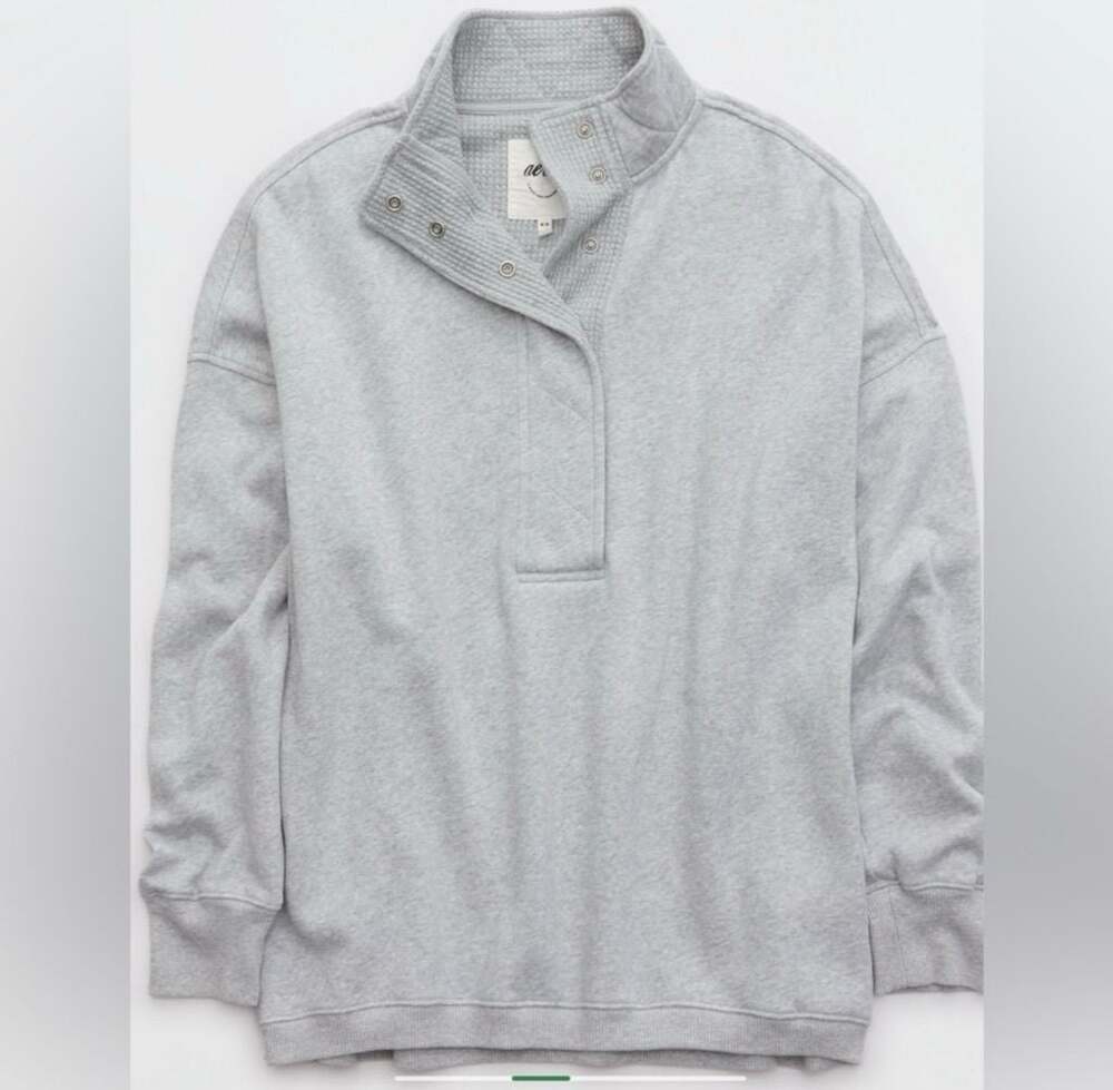 Aerie Gray Snap-Front Quilted Mock Neck Sweatshirt